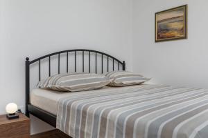 Seventh Heaven - Luxury Seaview Apartment