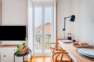 Bright Loft @ Lisbon Downtown