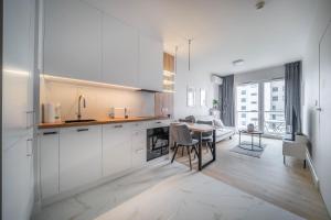 Kierbedzia Modern Apartment