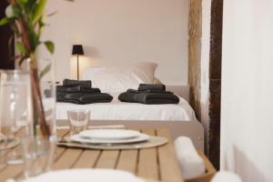 Makasi Home - Planta baja habitación con piscina en Argentona