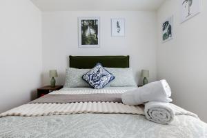 2BR Hideaway Steps to Edgware Rd Station & Hyde Park