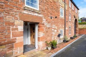 Carleton Mill with open views to River on the outskirts of Carlisle & 20 mins to Ullswater