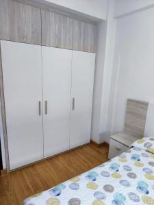 Piso céntrico con balcón en Santoña