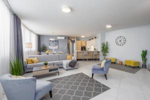 LuMare Seafront Penthouse