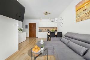 Enklawa - Apartament z Tarasem blisko Plaży i Jeziora by Noclegi Renters