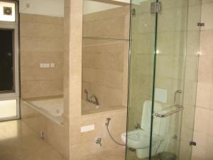 Posh Classic -Huda City Center Metro