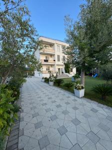 KuneVain Guest House