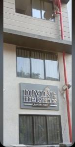 Lakefront Lounge-Luxe 1bhk condo with 2 baths, convertible to 2bed