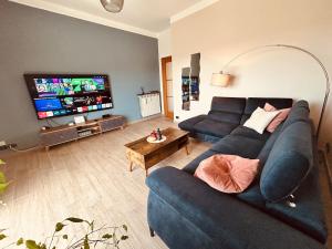 Panoramic Terrace & Sea View Flat with Free Parking