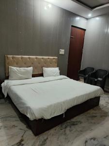 Hotel shyam palace