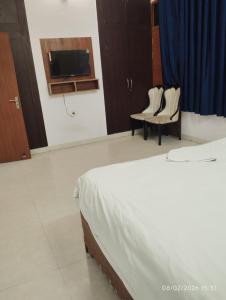 Hotel shyam palace