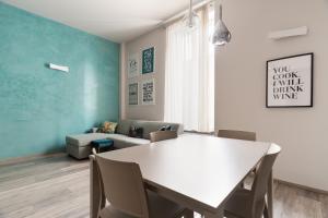 GuestHost - Stylish Apartment X4 Isola MM5