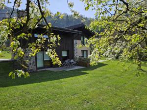 Quader Nidi nel Verde Authentic Farm Stay in the Italian Alps