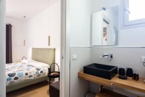 Mariposa Rooms img12