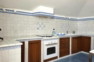 SE056 - Montemarciano, deliziosa mansarda con vista mare