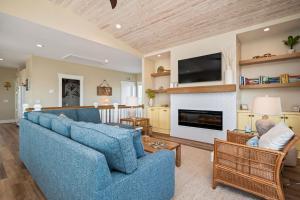 All Sands On Deck by Oak Island Accommodations