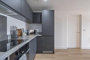 Oriel Place - 2BR - 3 Beds - Central