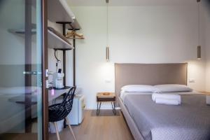 Mariposa Rooms img38