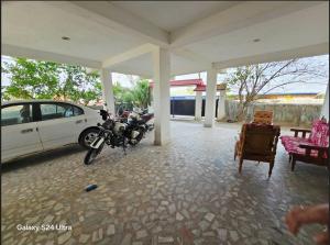 Prime 2BHK Near Ring Road Spacious Family frdly
