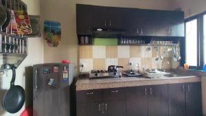Metro Axis Residency