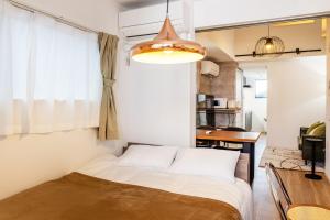 Within walking distance of Nakameguro, 6 mins by Shibuya Train, 7 mins on foot from Yutenji Station, 1 min on foot to a supermarket, Long-term stays, Max 4 people