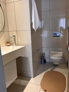 Modern Apartment at the Capital on the Park Privately owned