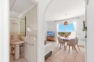 Casa Bellevue, Pools, Terrace, Views