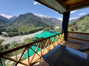 Mount Manali ,The Cozy stay among peaks