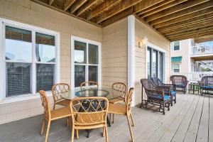 Rising Tide by Brunswick Vacation Rentals with Views
