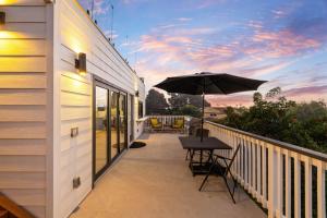 Brand New, Ocean and City Views, 2 Decks, AC, Parking