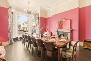 8 Portland Square - North East Escapes