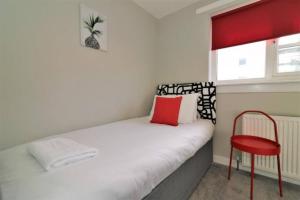 Free Parking- Sleeps 5 -3 Bedroom - City Centre