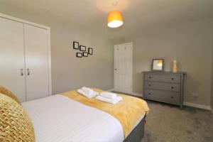 Free Parking- Sleeps 5 -3 Bedroom - City Centre