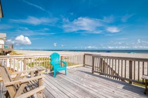 Beside the Sea by Oak Island Accommodations