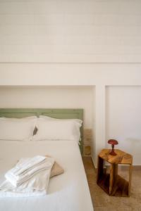 Trullo Vignaiolo with Private Pool in Ostuni