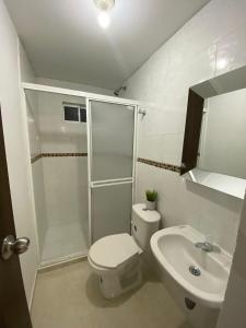 lindo apartamento con parqueadero