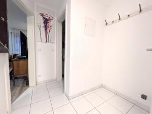 Fellbach Homely Private-Entry Flat near Stuttgart