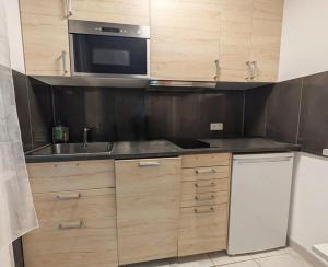 Fellbach Homely Private-Entry Flat near Stuttgart