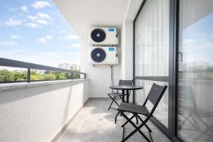 Stylish 1BR w Terrace | Work & Couples
