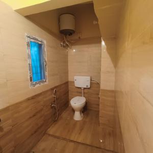 Zaku-a-guwahati homestay AC extra 300