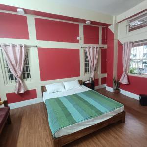 Zaku-a-guwahati homestay AC extra 300