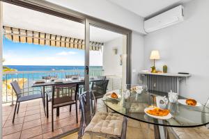"Splendide vue" Front de Mer, Terrasse, Gare train
