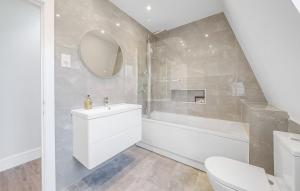 Spacious 2 bed Flat in Tooting near Northern Line