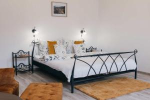 Cozy City Centre Apartment Merkur - Sunny Balcony