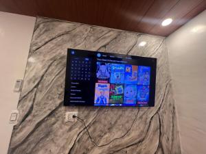 Gravins Place Free Parking Netflix Karaoke Wifi