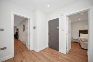 Stylish 2bed flat 8min to Wimbledon tennis courts