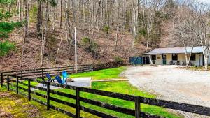 Brookside Cabin
