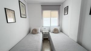 Del Cura Apartments with Balcony & Pool