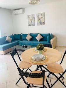 Cozy Studio Near Beach with Pool Access