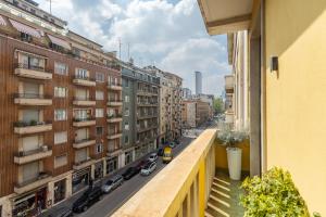 Central District Flat